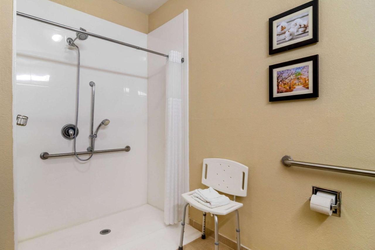 Comfort Inn & Suites Гриффин Экстерьер фото